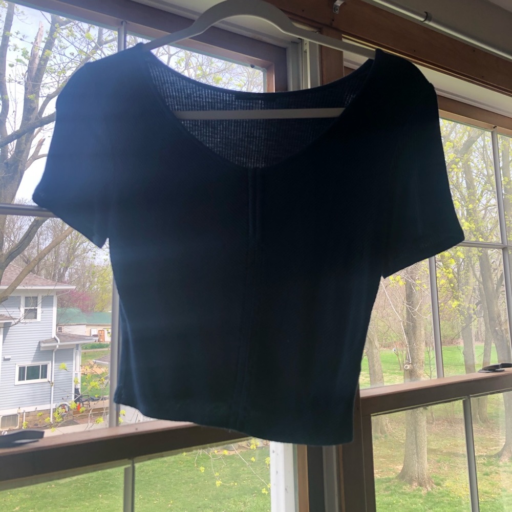 Crop top
